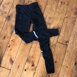 SweatyBetty Zero Gravity Black Leggings (size xs)